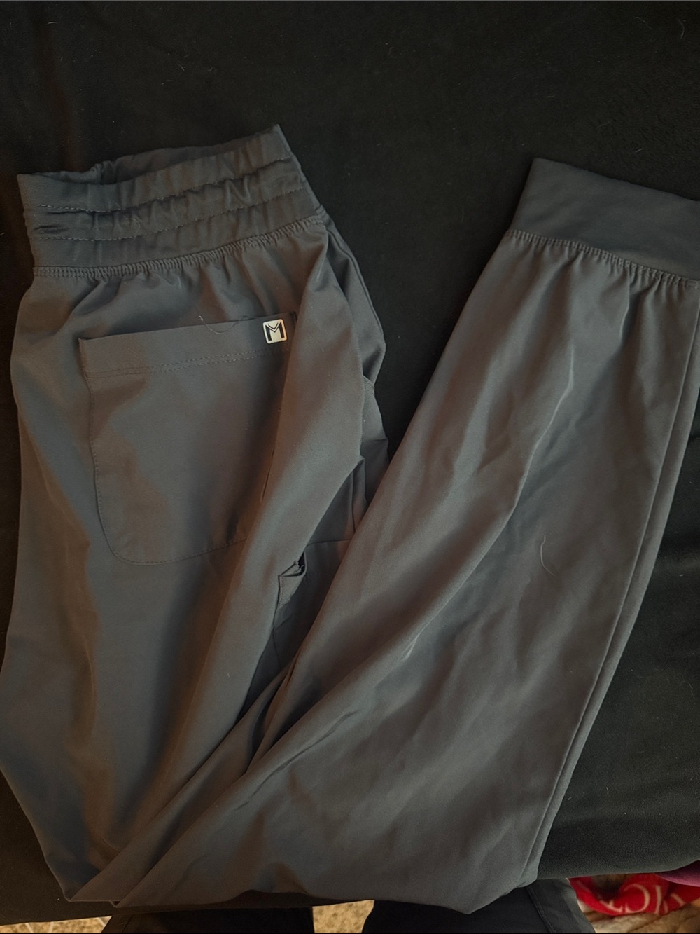 Women’s gray Maevn Stretch scrub Joggers - M